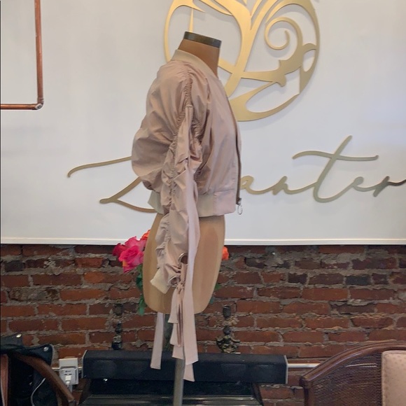 Jacket - Picture 5 of 5